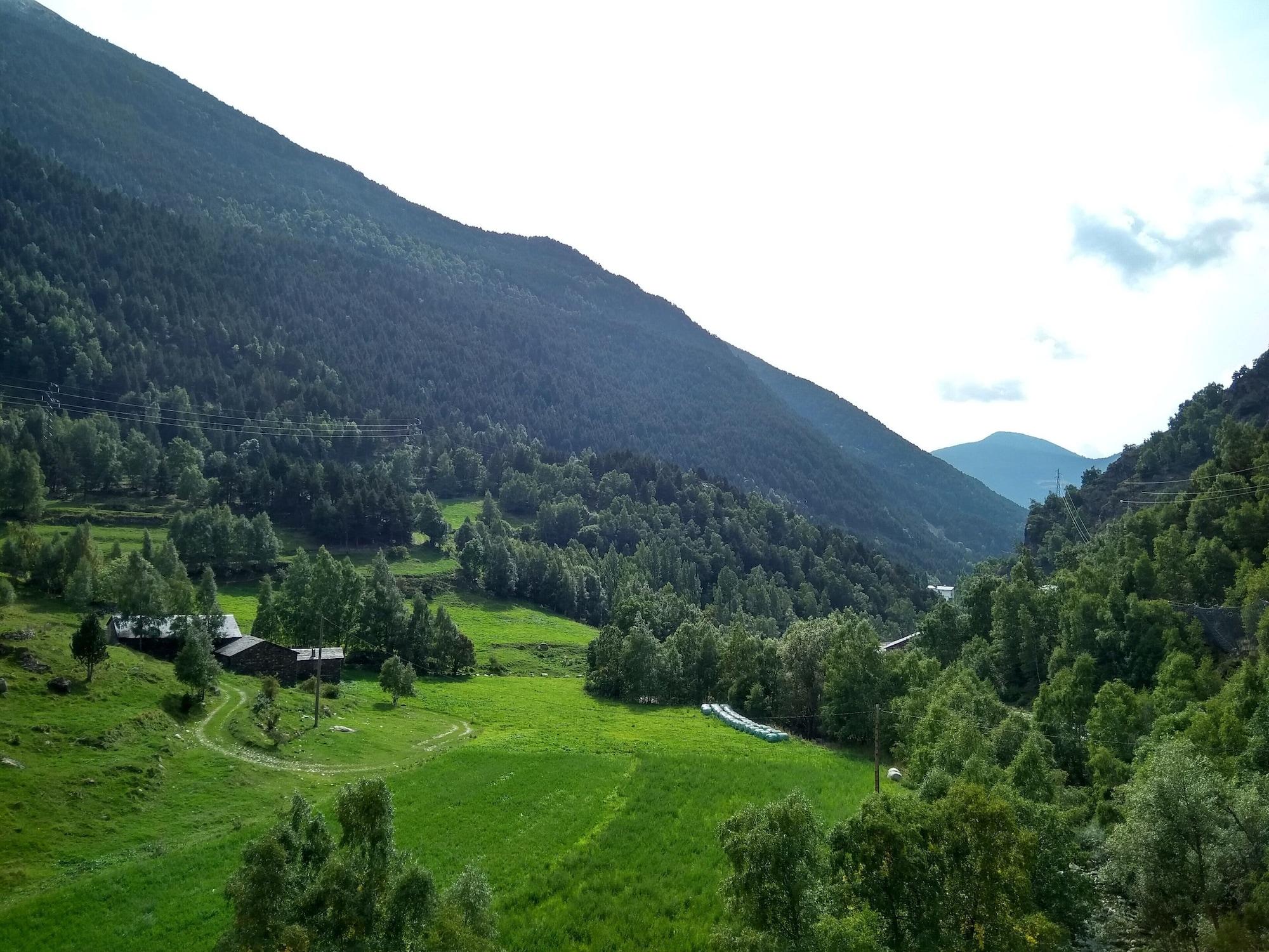 Hotel Les Terres LʼAldosa Exteriör bild