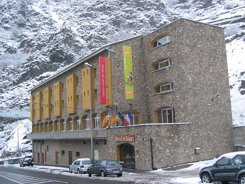 Hotel Les Terres LʼAldosa Exteriör bild