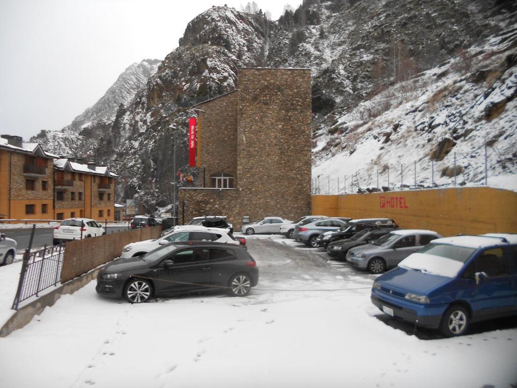 Hotel Les Terres LʼAldosa Exteriör bild